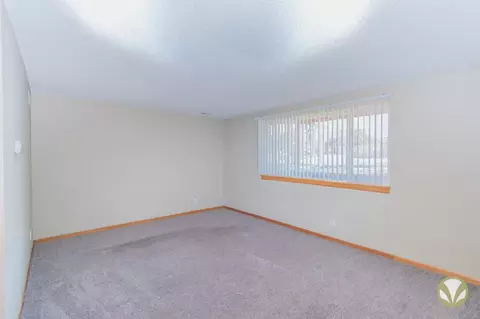Charleston Court Apts & Ths, Lincoln, NE 68505 photo 5