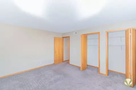 Charleston Court Apts & Ths, Lincoln, NE 68505 photo 11