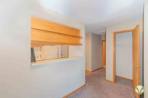 Charleston Court Apts & Ths, Lincoln, NE 68505 photo 4