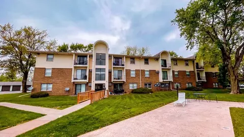 1002 SE Belmont Dr, Ankeny, IA 50021