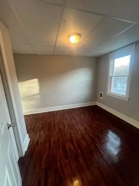 10 Valley St, New Philadelphia, PA 17959