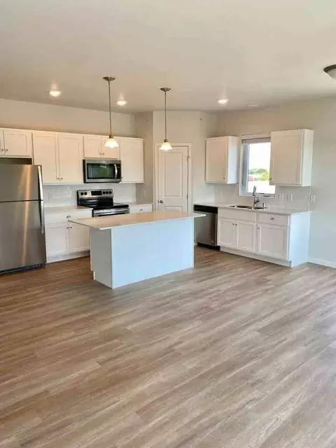 1255 Edmonson Ave NE, Monticello, MN 55362