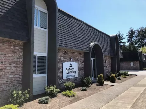 904 22nd St NE, Auburn, WA 98002
