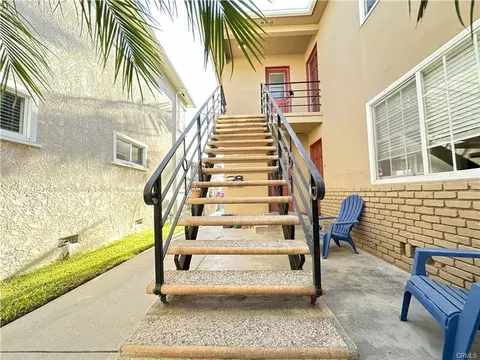 123 Nieto Ave, Long Beach, CA 90803