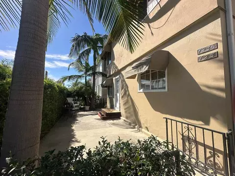 123 Nieto Ave, Long Beach, CA 90803