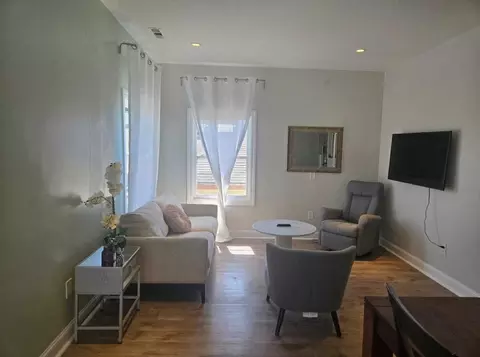1508 Magnolia St, Oakland, CA 94607