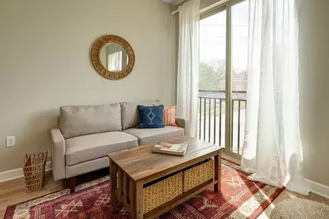 820 E Long St, Columbus, OH 43203 photo 5