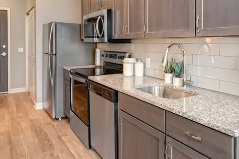 820 E Long St, Columbus, OH 43203 photo 13