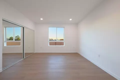 14606 Sylvan St, Van Nuys, CA 91411 photo 7