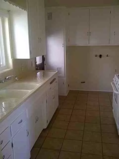 570 W 18th St, Los Angeles, CA 90731