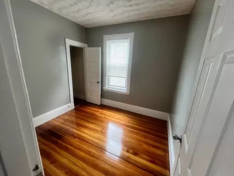 9 Payson Ave, Boston, MA 02125