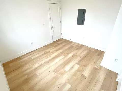 4415 SE 61st Ave, Portland, OR 97206 photo 6