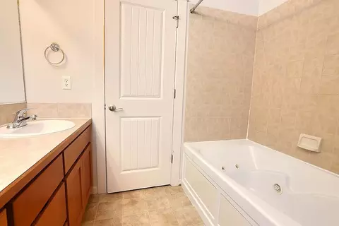 Se Chase Loop, Gresham, OR 97080 photo 29