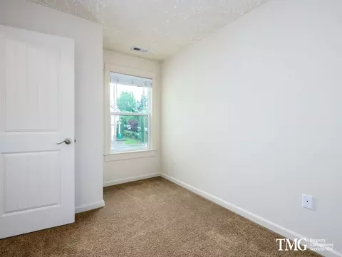 Se Chase Loop, Gresham, OR 97080 photo 14