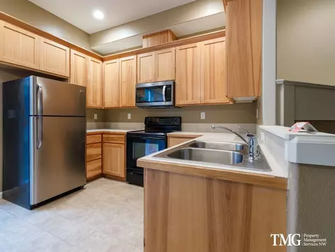 Se Chase Loop, Gresham, OR 97080