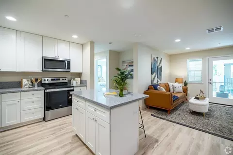 2531 W Rumble Rd, Modesto, CA 95350