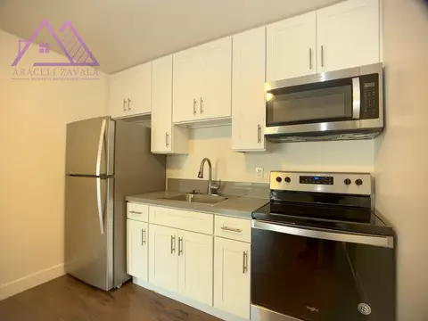 1973 Apple St, Oceanside, CA 92054