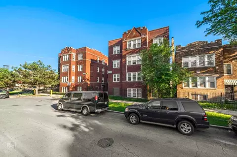 4815 W Cortez St, Chicago, IL 60651 photo 2