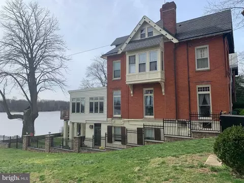 256 Radcliffe St, Bristol, PA 19007