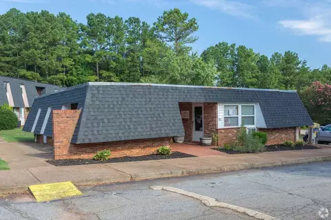 208 Windwood Dr, Pickens, SC 29671