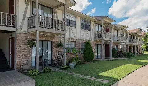 2438 Grayson Valley Dr, Birmingham, AL 35235