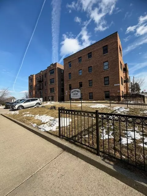4 4-7 Sherborn Court463-475 Broadway # -7, Medford, MA 02155