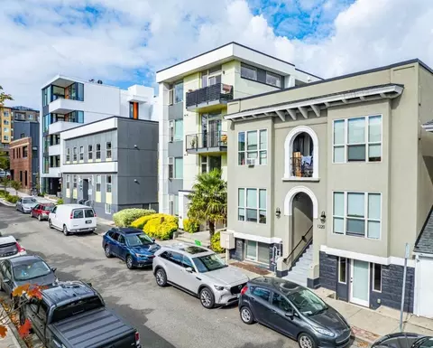 1220 E Remington Ct #1212-1220, Seattle, WA 98122