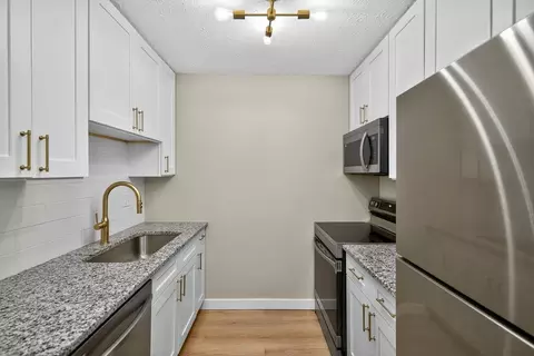 6540 Murray Ave, Cincinnati, OH 45227