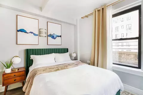 W 73rd St, New York, NY 10023