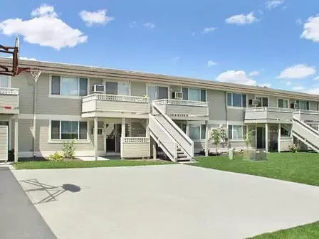 2525 W Grand Ronde Ave, Kennewick, WA 99336
