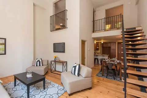 1200 Walnut St, Philadelphia, PA 19107