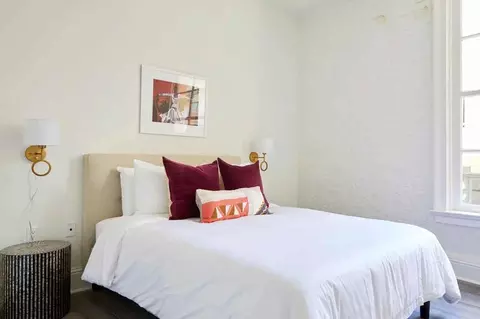 800 Gravier St, New Orleans, LA 70112