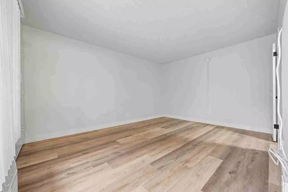  4060 Stevely Ave, Los Angeles, CA 90008 photo 6