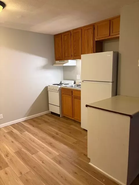 1104 W Mccarty St, Jefferson City, MO 65109