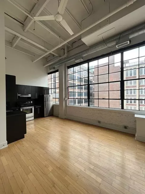 340 N 12th St, Philadelphia, PA 19107