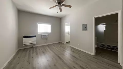 733 S Coronado St, Los Angeles, CA 90057 photo 2