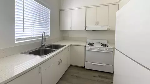 733 S Coronado St, Los Angeles, CA 90057 photo 3