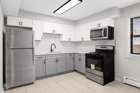 5870 W Lake St, Chicago, IL 60644