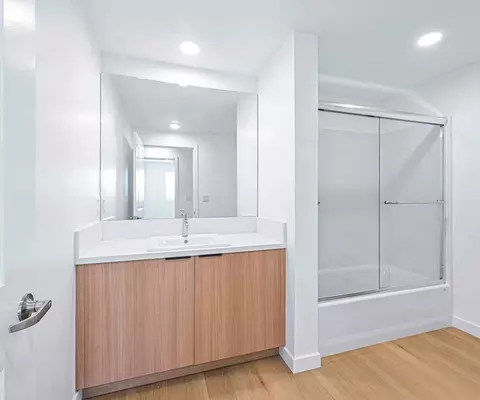 14811 Erwin St, Van Nuys, CA 91411