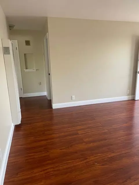 1694 Kentfield Ave, Redwood City, CA 94061