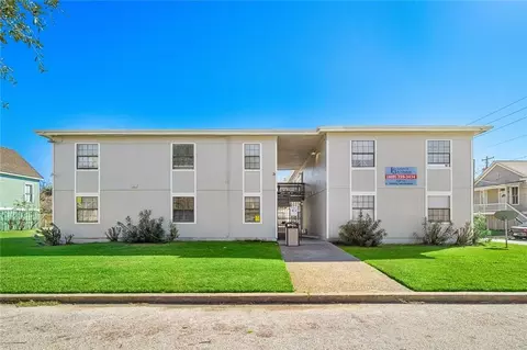 1927 Avenue M 12, Galveston, TX 77550