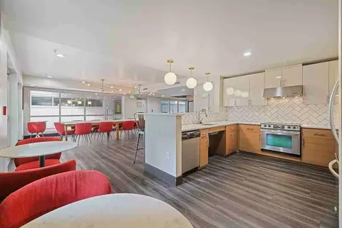 523 Broadway E, Seattle, WA 98102 photo 37