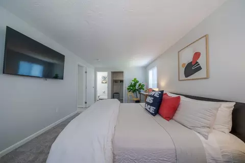 2 Chestnut W, Randolph, MA 02368 photo 8