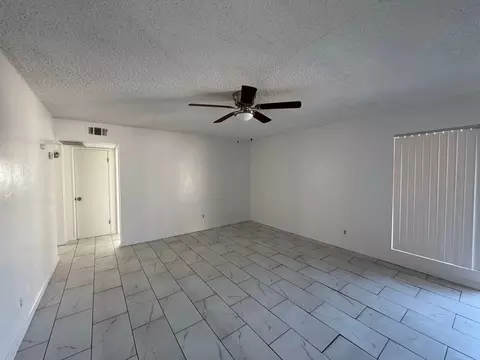 2120 California Ave, Bakersfield, CA 93304
