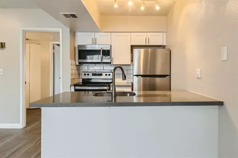 9202 N 19th Ave, Phoenix, AZ 85021 photo 11