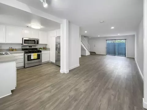 1050 Allen Ave, Glendale, CA 91201