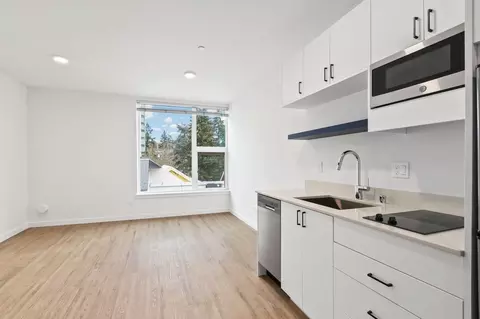 6820 Oswego Pl NE, Seattle, WA 98115