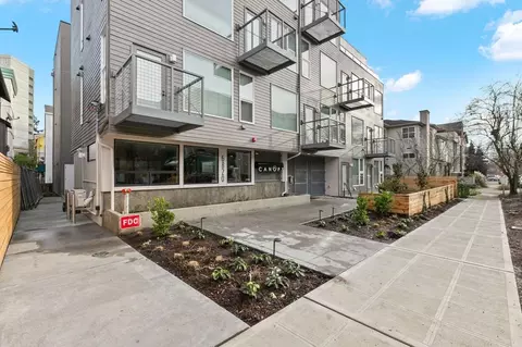 6820 Oswego Pl NE, Seattle, WA 98115 photo 19