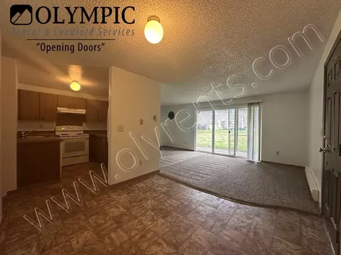 7448 Trails End Dr SE, Tumwater, WA 98501