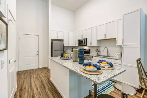304 Lake Ave, Maitland, FL 32751 photo 2